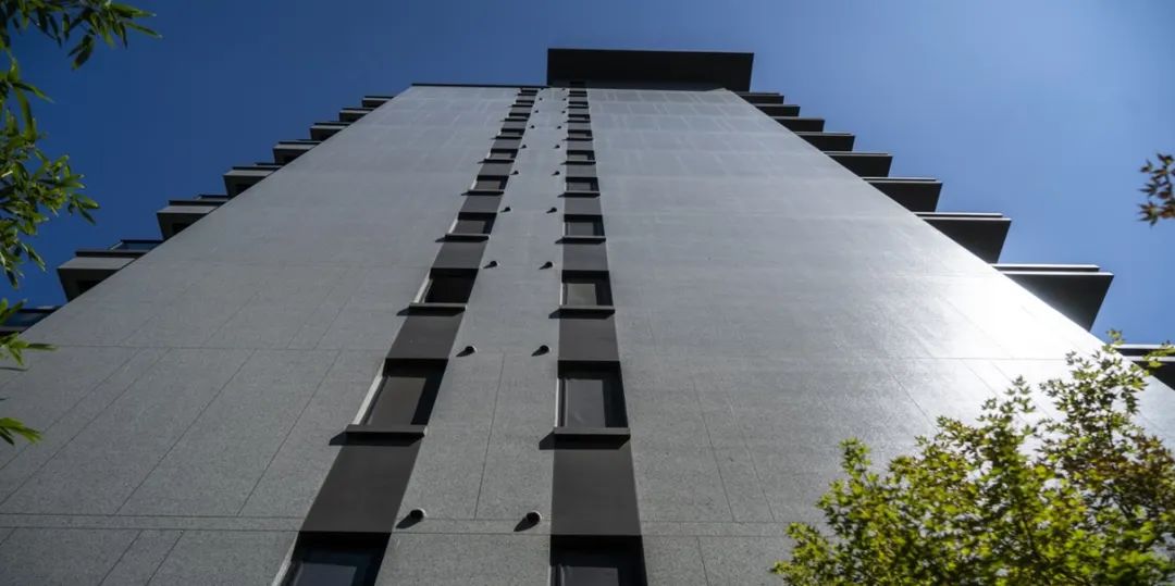 外立面涂料四：成本控制下，做出「金屬質感、石材效果」